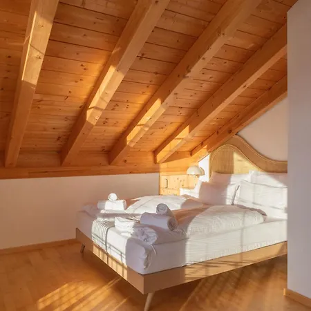 ღliboria I Helle Dachgeschosswohnung In Riegsee-hagen *